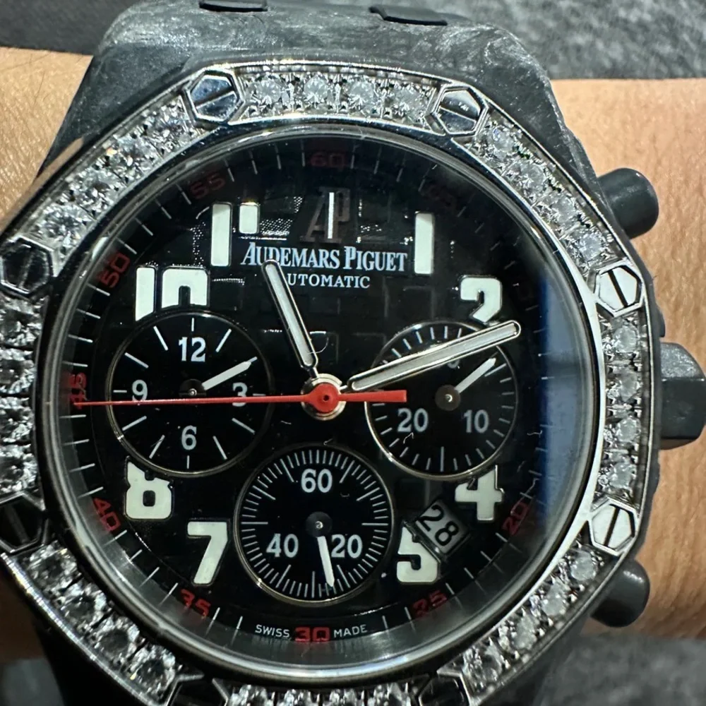 Audemars Piguet Royal Oak Offshore Chronograph Ladies diamond carbon - Picture 9 of 10